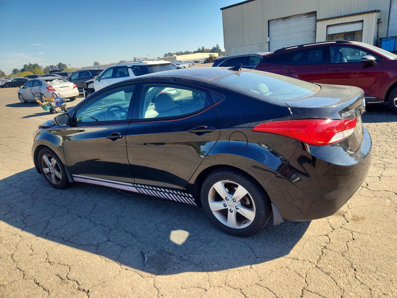 2013 Hyundai Elantra Gls - Image 2