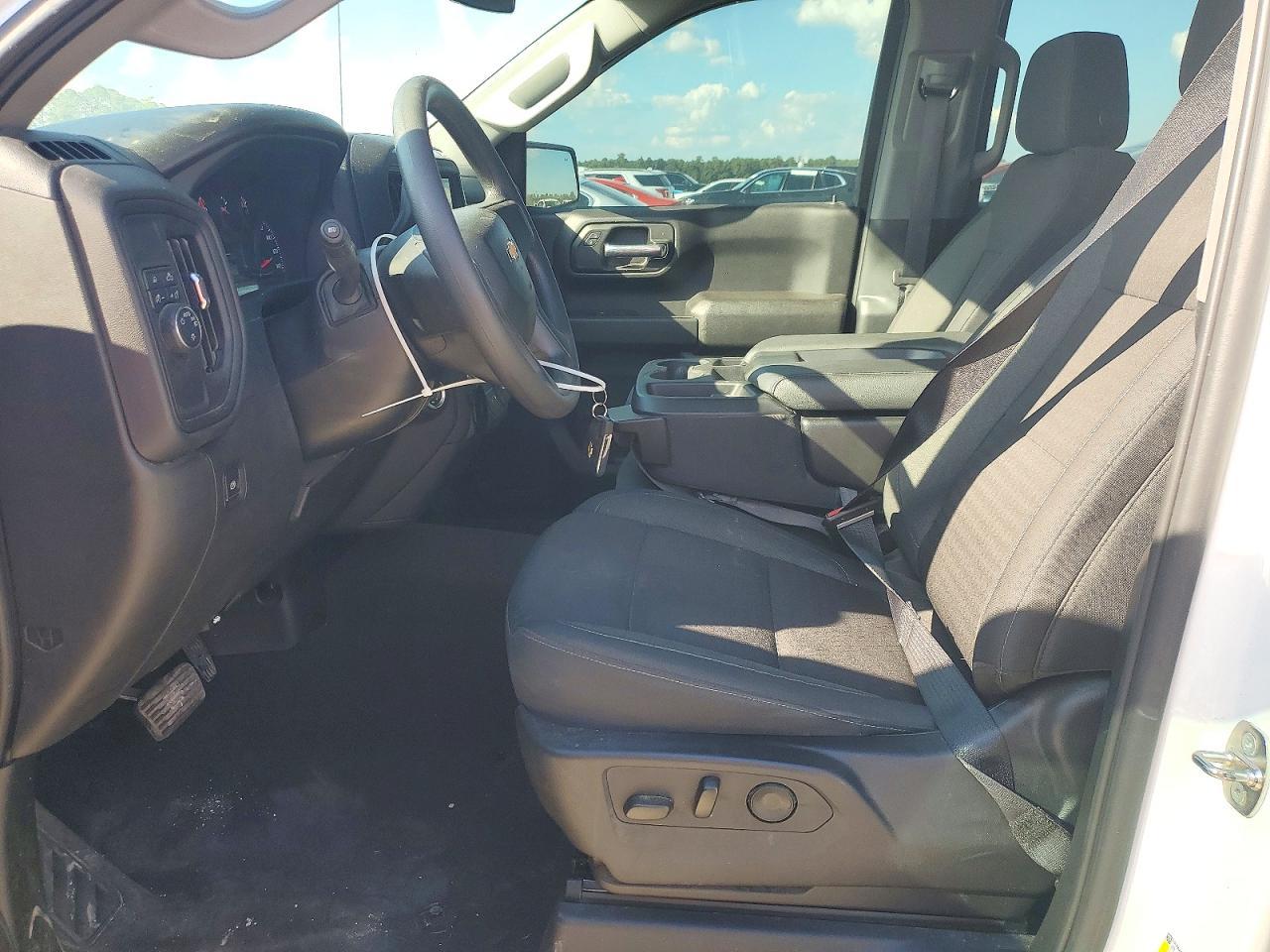 2024 Chevrolet Silverado C1500 - Фото 7