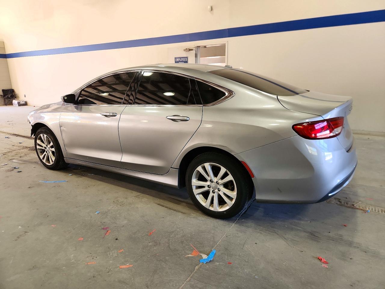 2015 Chrysler 200 Limited - Image 2