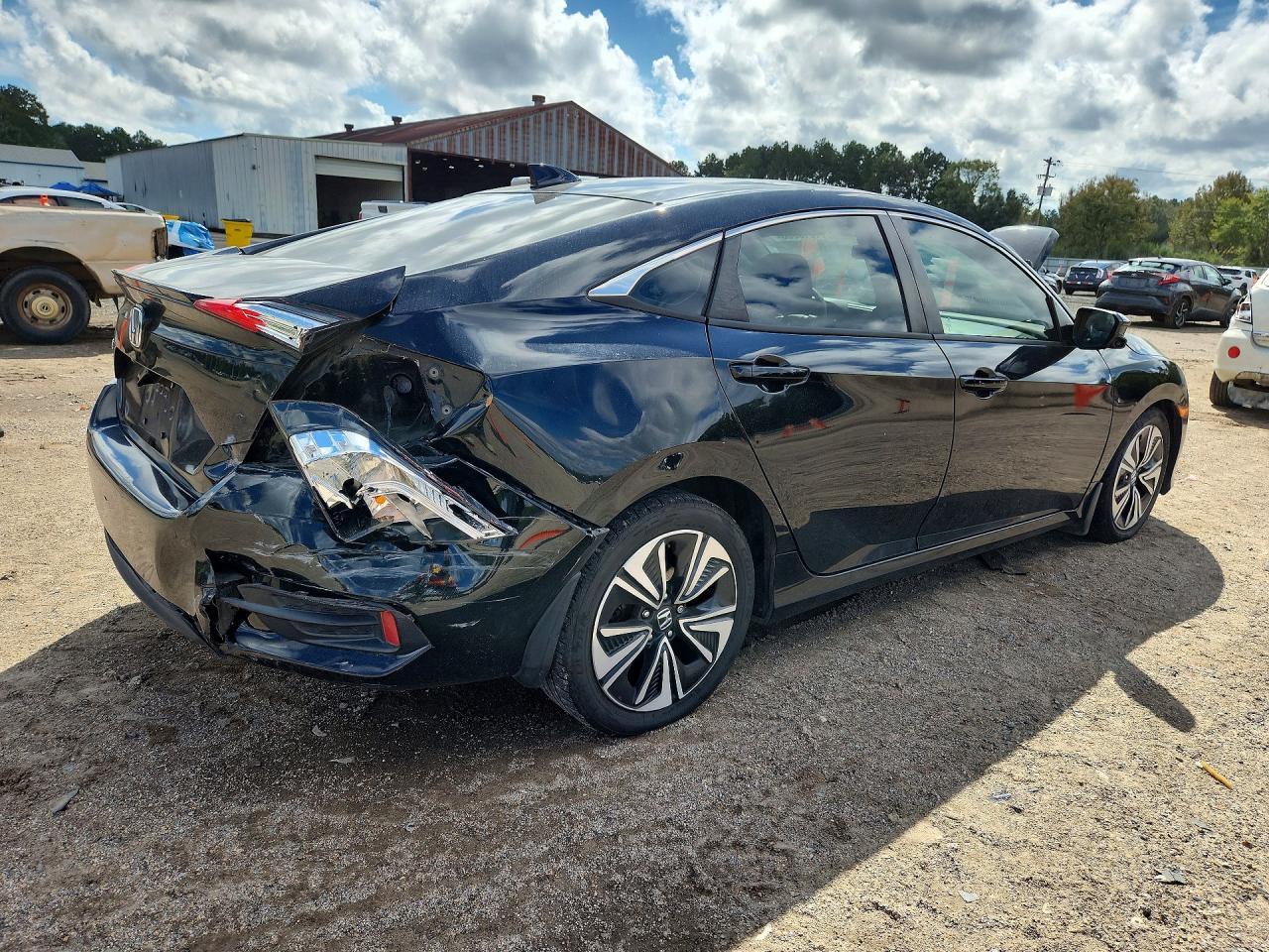 2017 Honda Civic Ex - Image 3