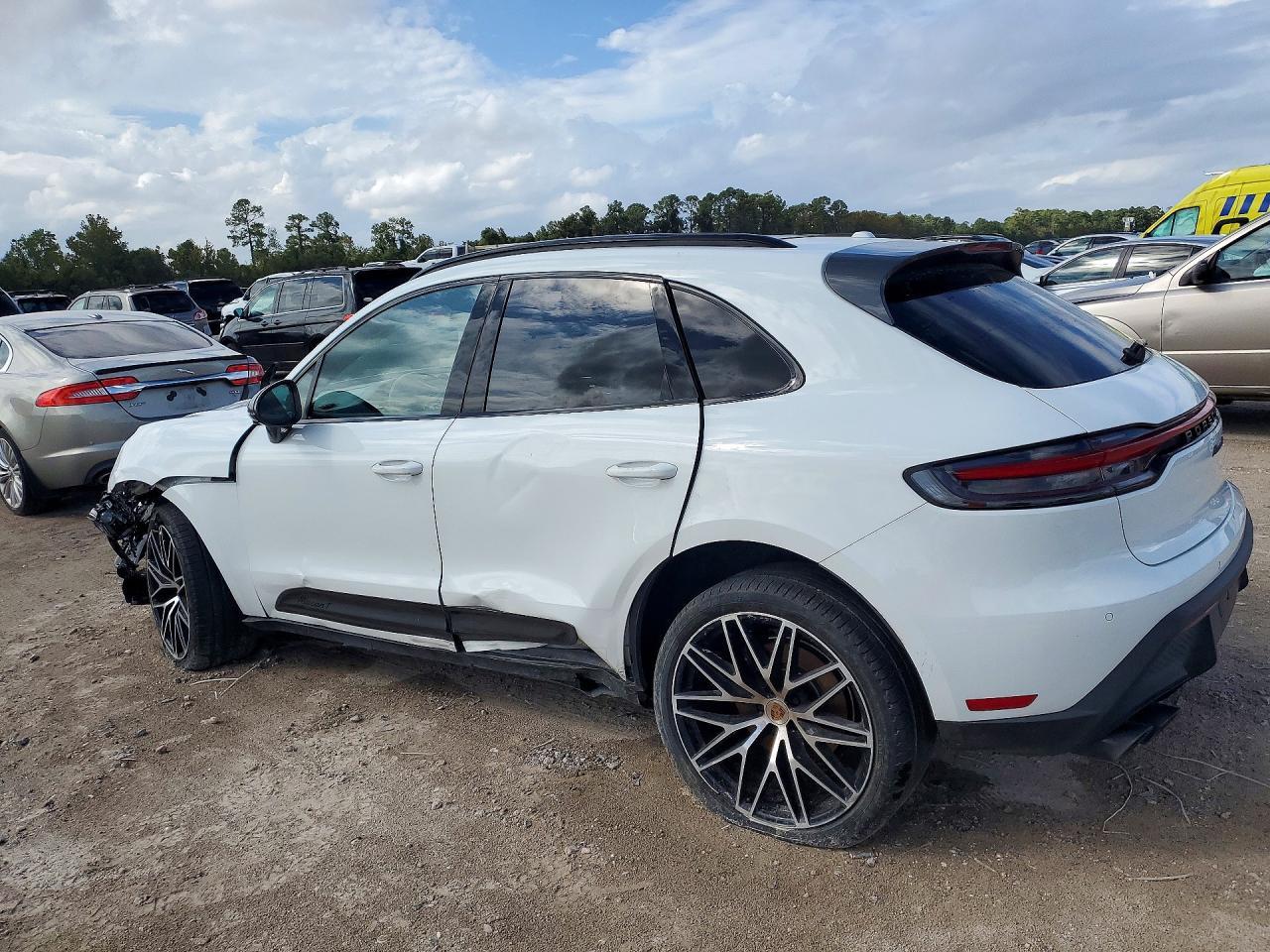 2024 Porsche Macan Base - Фото 2
