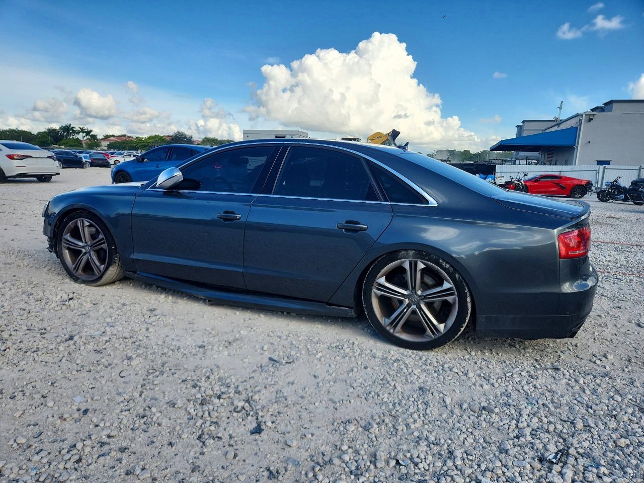 2013 Audi S8 Quattro - Image 2