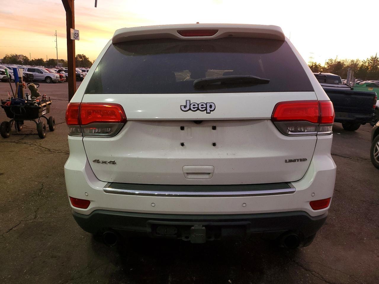 2017 Jeep Grand Cherokee Limited - Image 6