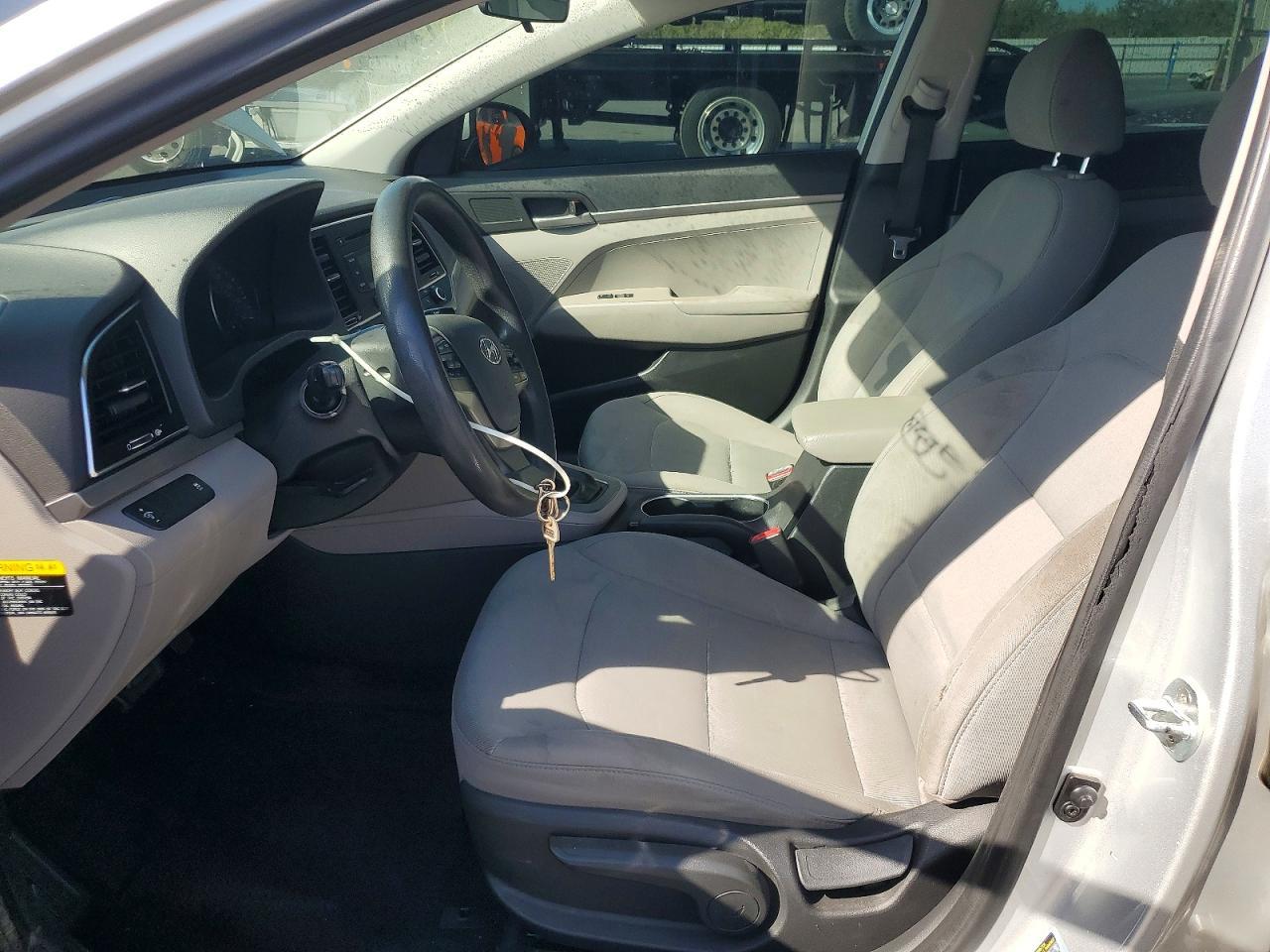 2017 Hyundai Elantra Se - Фото 7