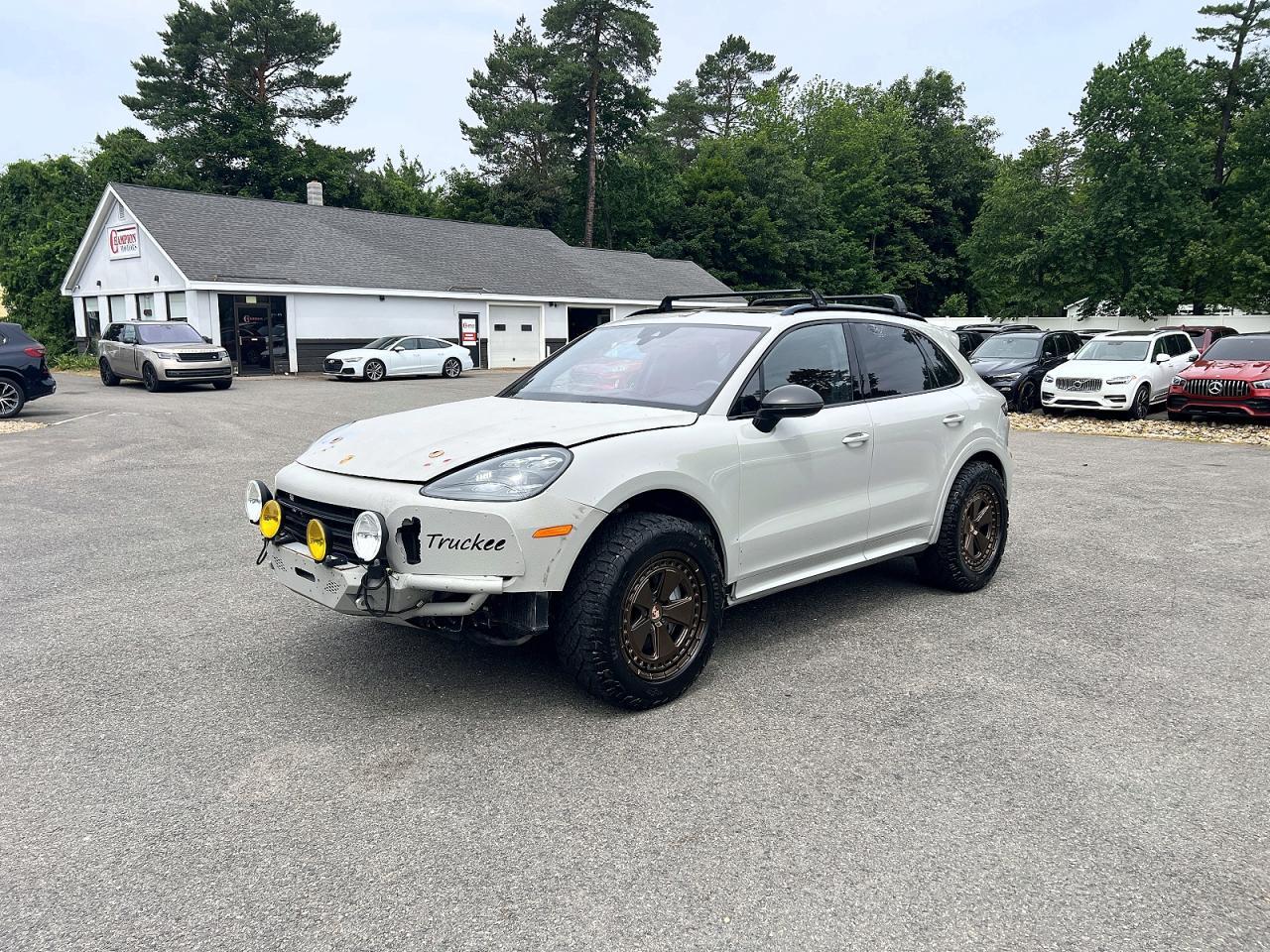 2021 Porsche Cayenne Turbo - Image 2