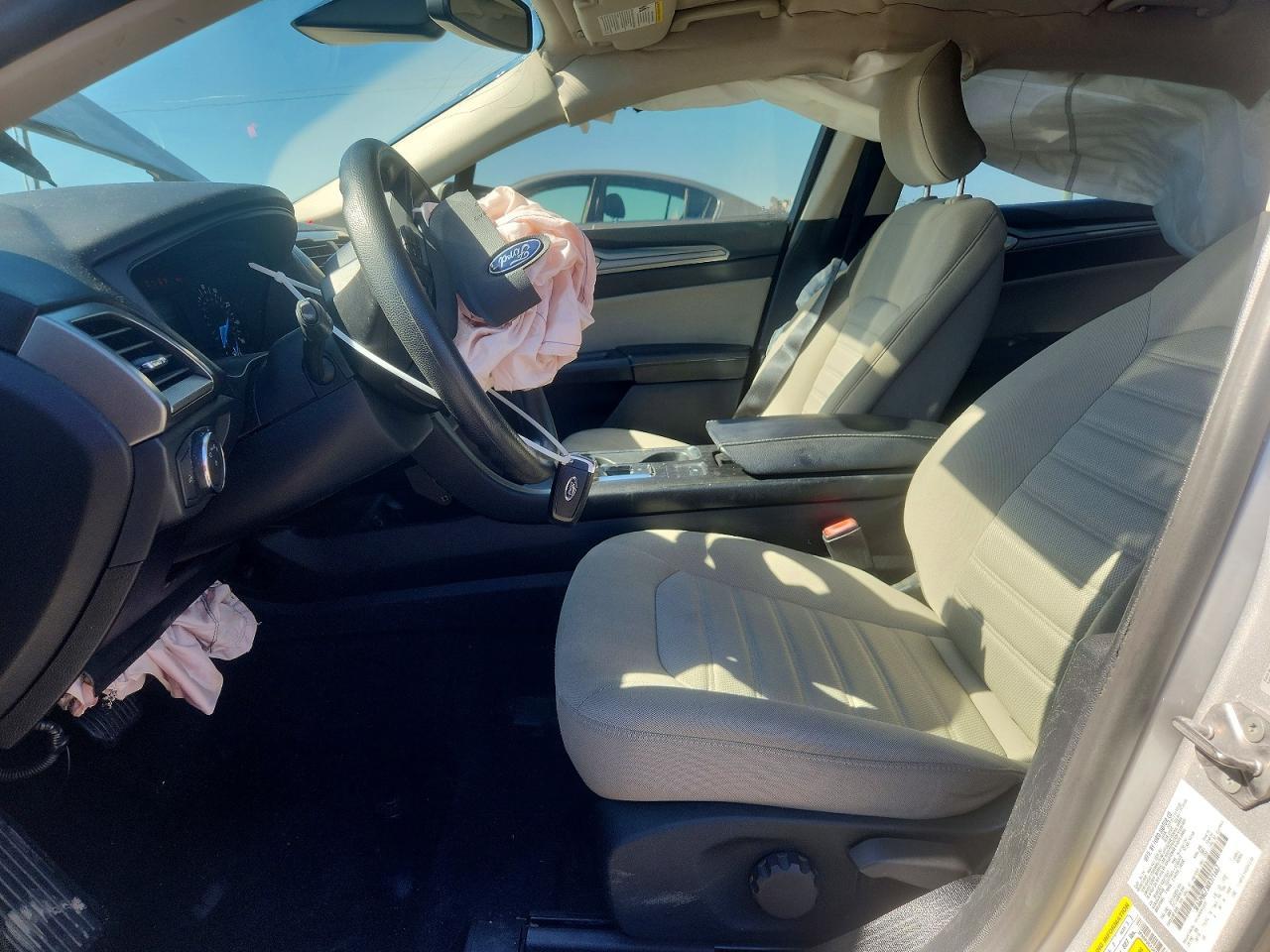 2019 Ford Fusion S - Фото 7