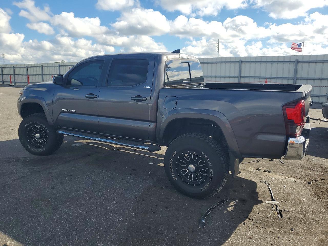2018 Toyota Tacoma Sr5 V6 - Фото 2