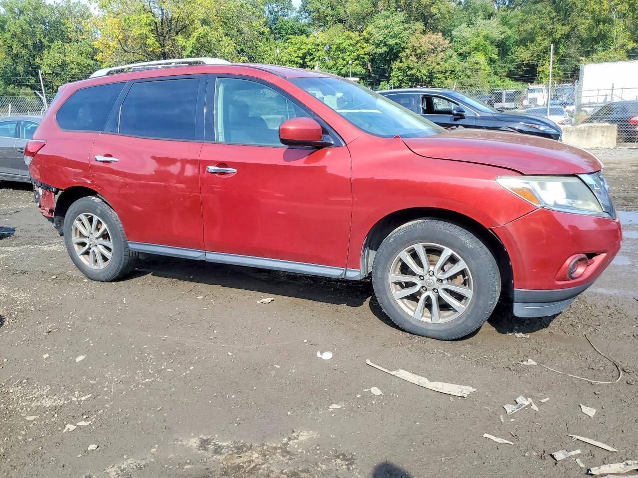 2015 Nissan Pathfinder S - Фото 4