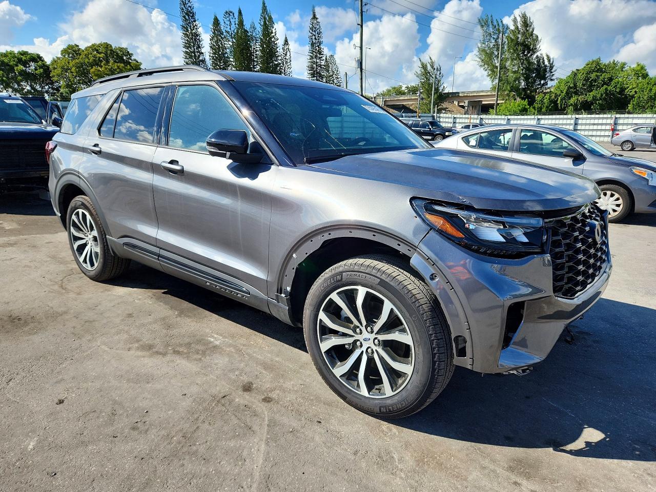 2025 Ford Explorer St-Line - Фото 4
