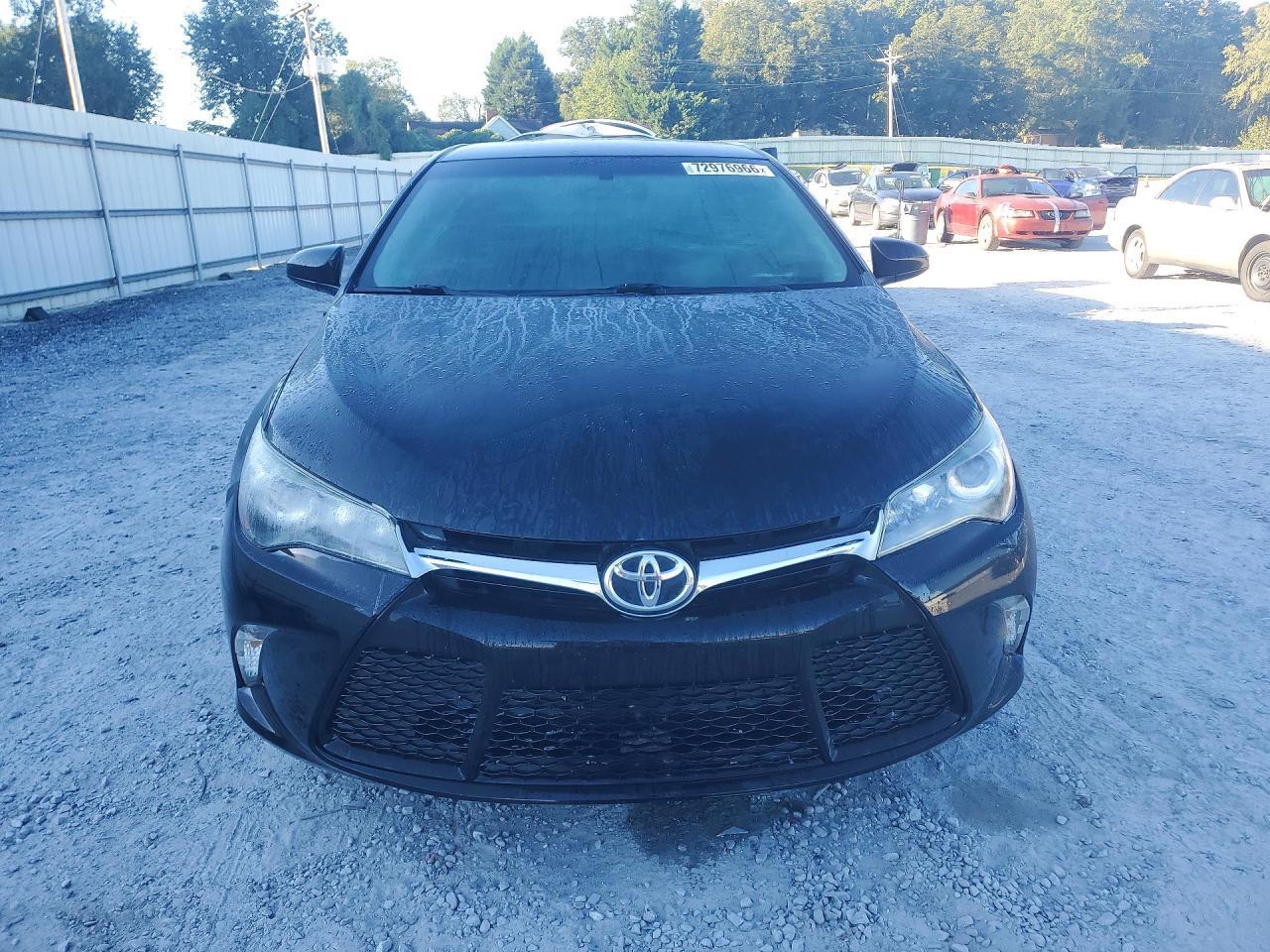 2017 Toyota Camry Se - Фото 5