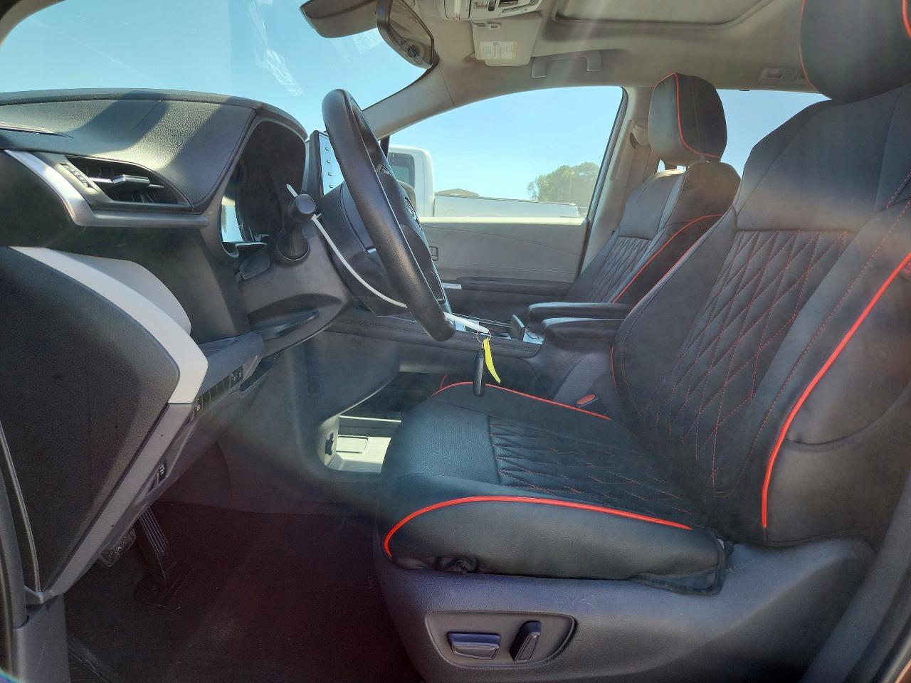 2021 Toyota Sienna Le - Фото 7