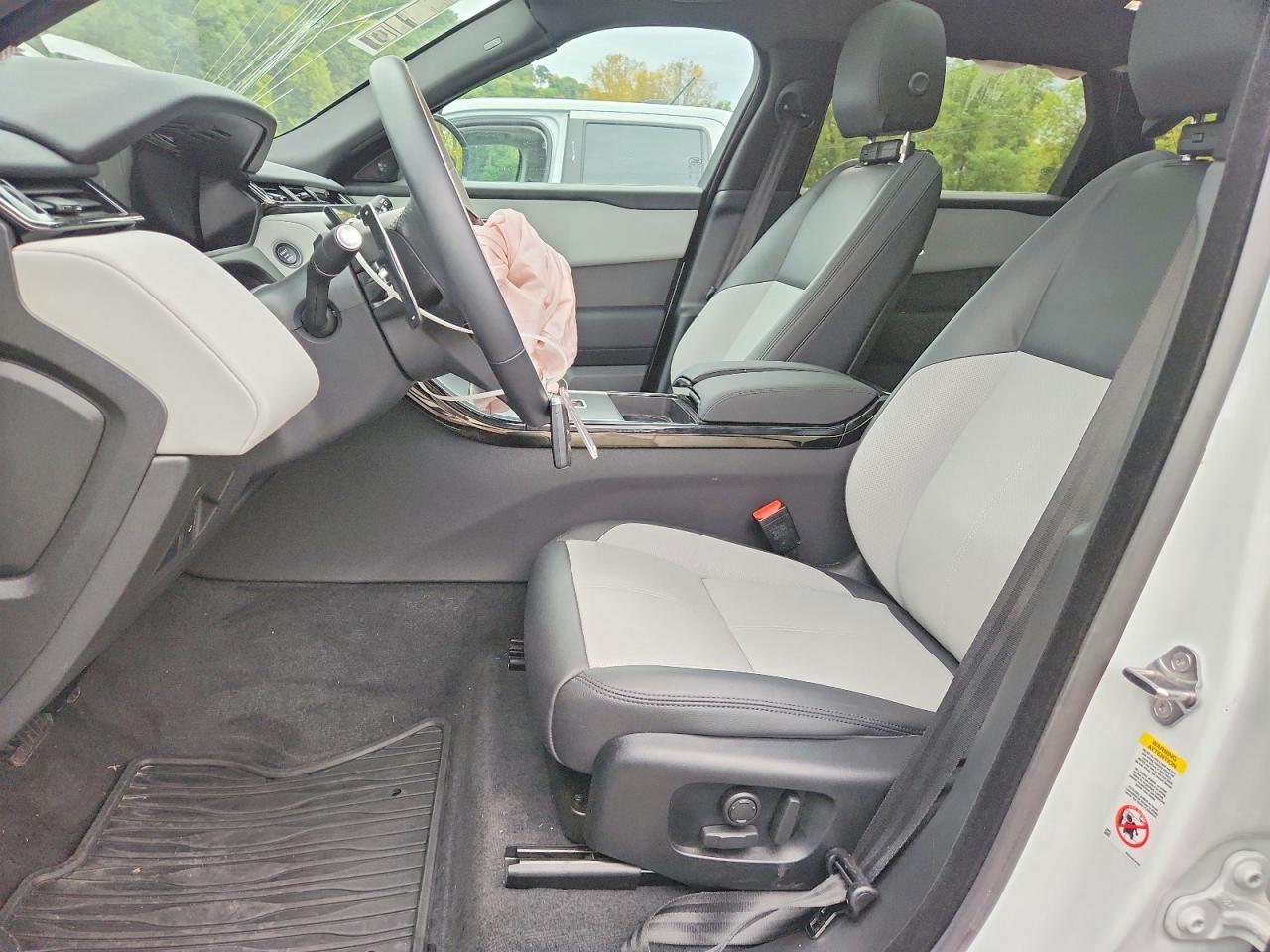 2026 Land Rover Range Rover Velar S - Image 7
