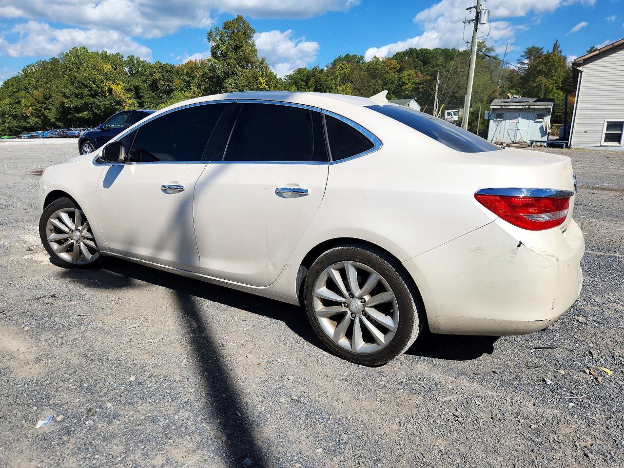 2014 Buick Verano Convenience - Фото 2