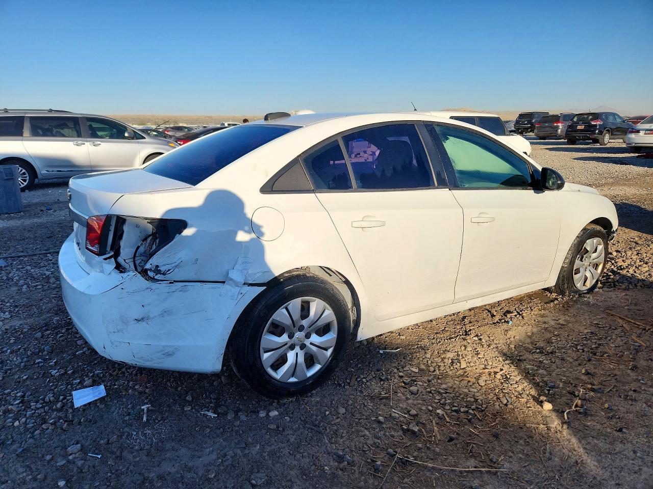 2015 Chevrolet Cruze Ls - Image 3