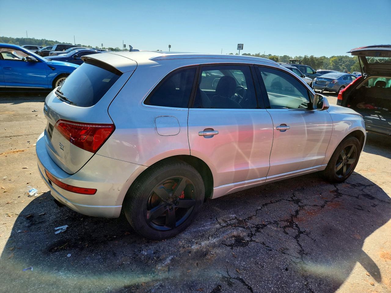 2012 Audi Q5 Premium Plus - Image 3
