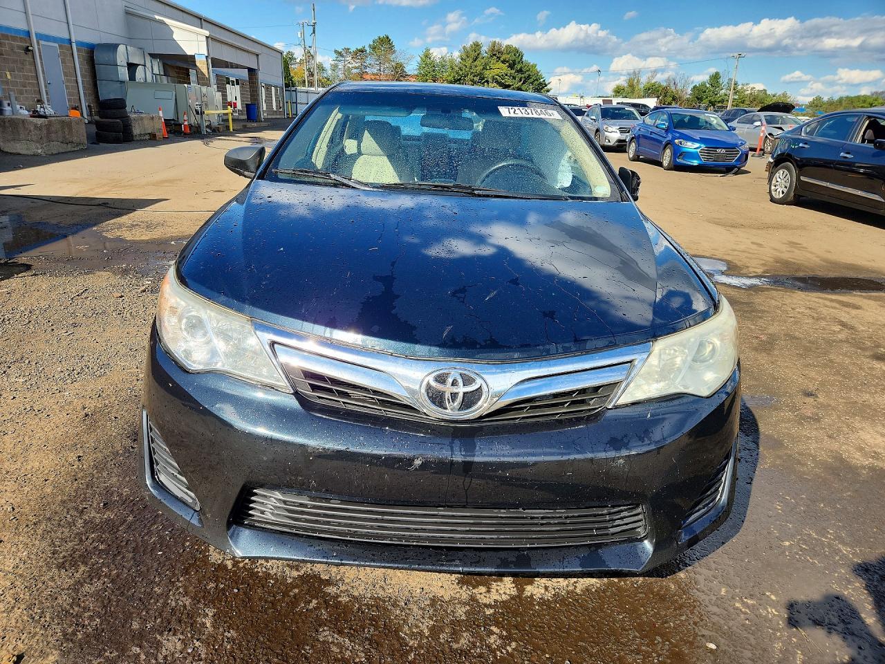 2014 Toyota Camry Le - Image 5