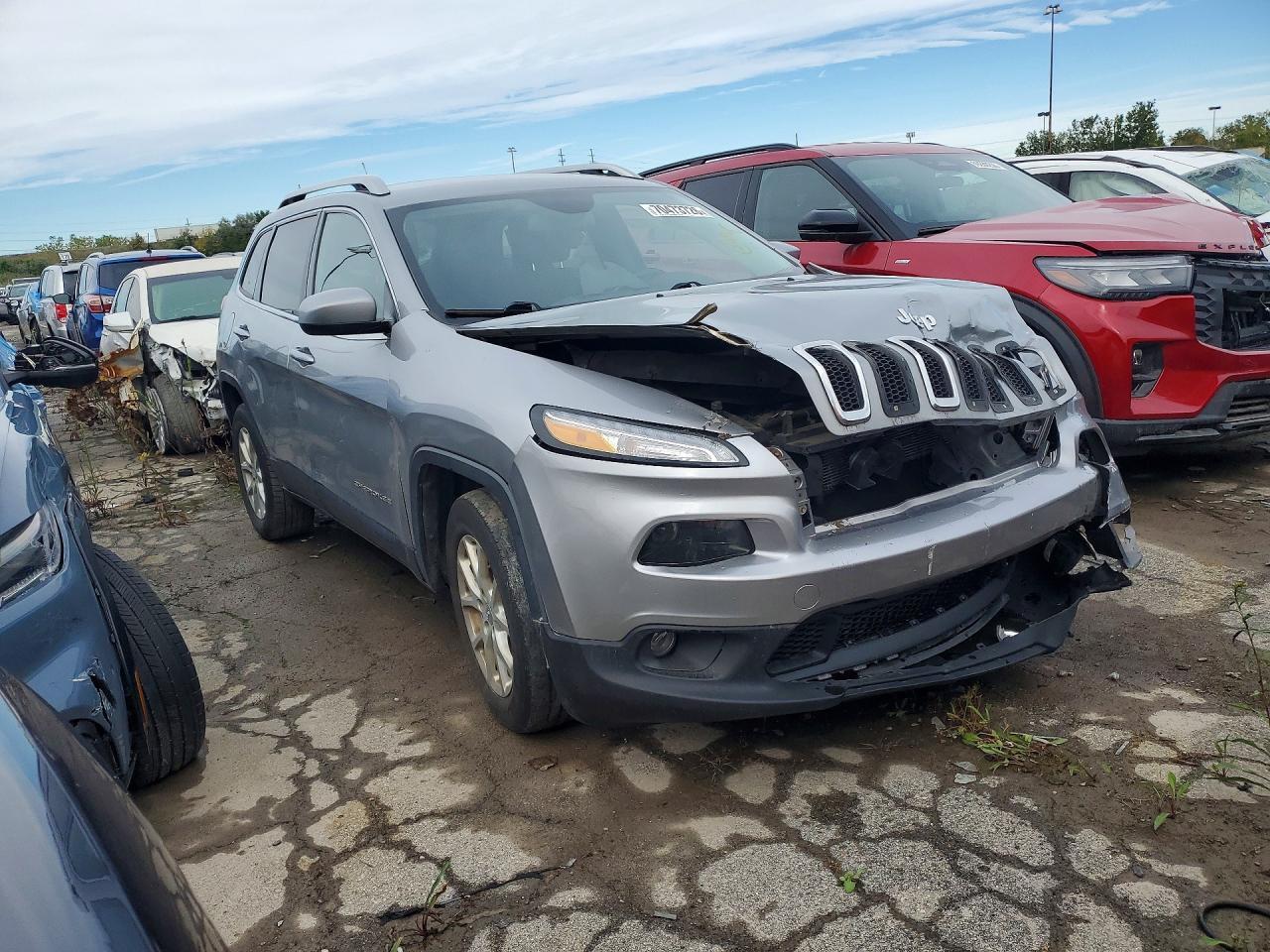 2015 Jeep Cherokee Latitude - Image 4