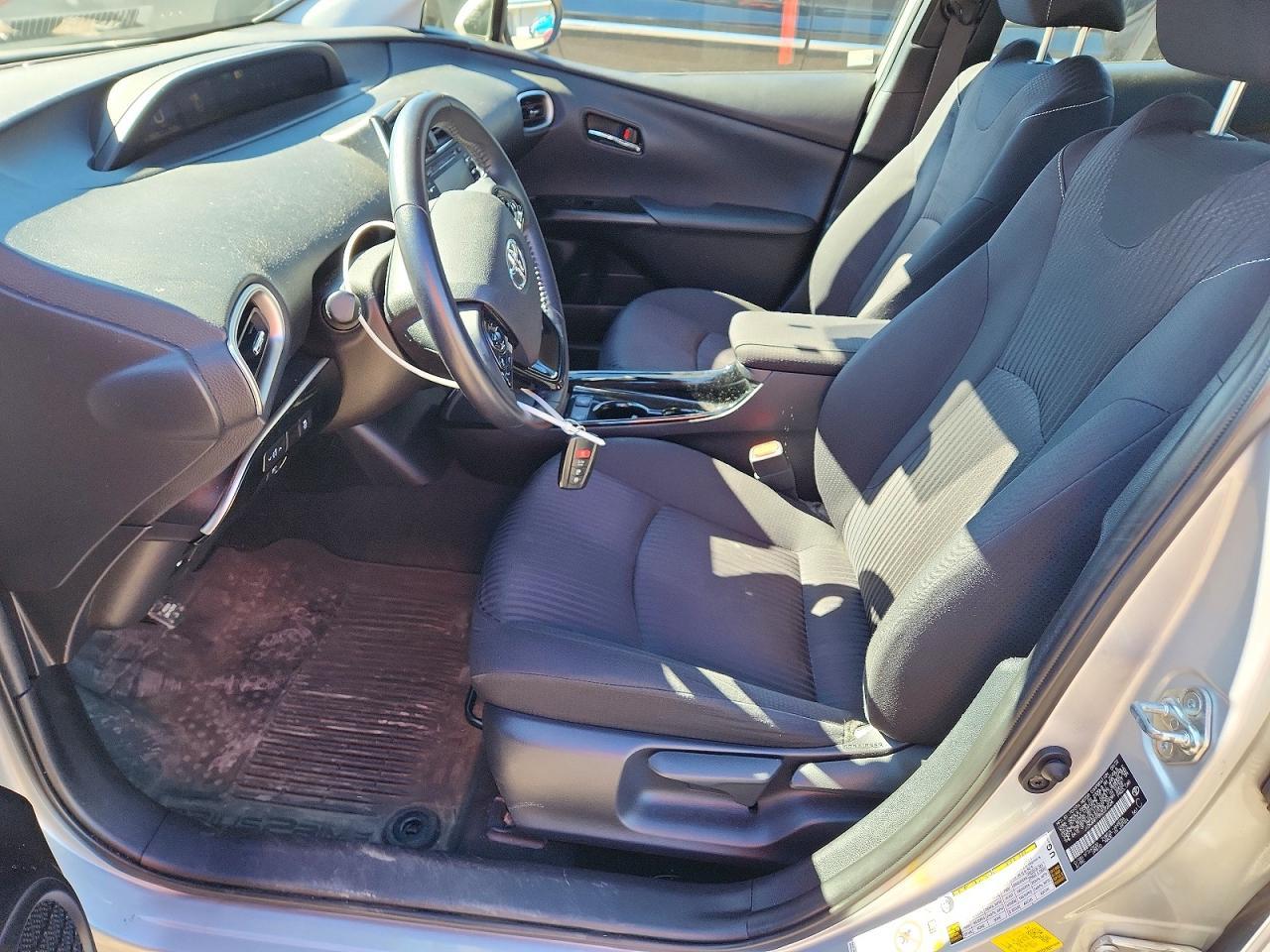2022 Toyota Prius Prime Le - Фото 7