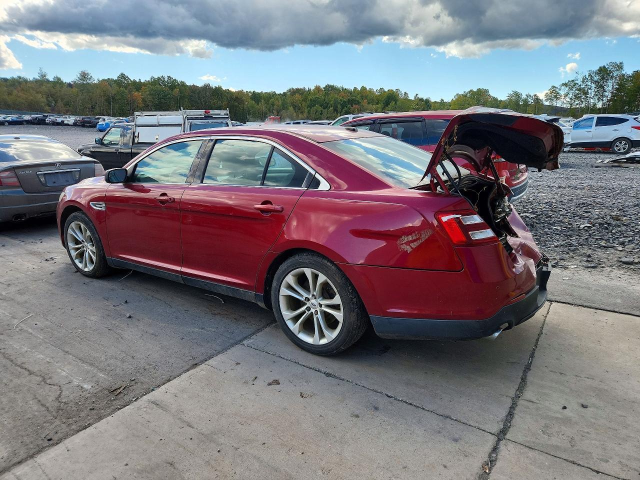 2013 Ford Taurus Sel - Фото 2