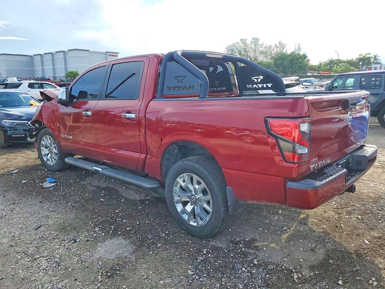 2021 Nissan Titan Sl - Фото 2