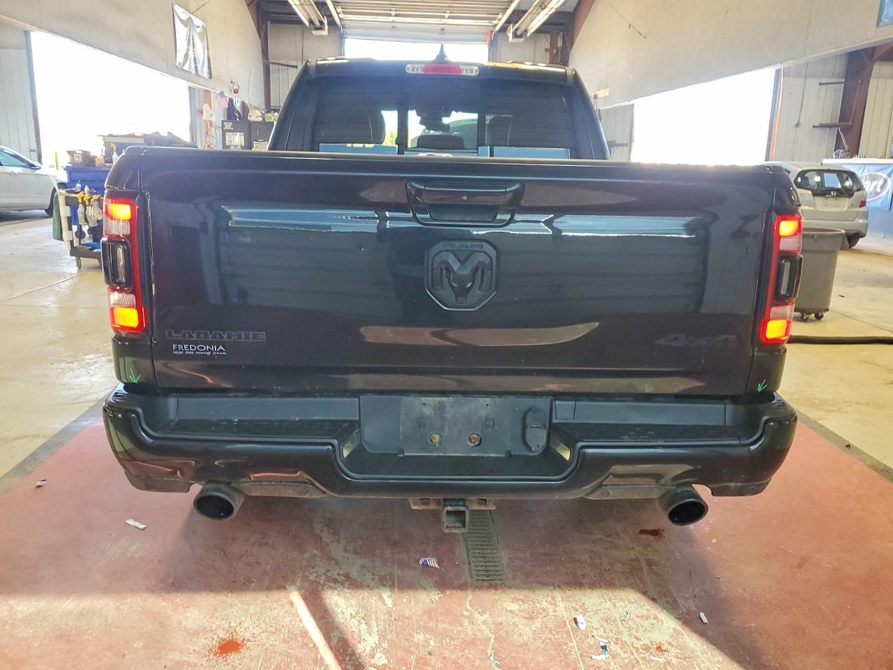 2019 Ram 1500 Laramie - Image 6