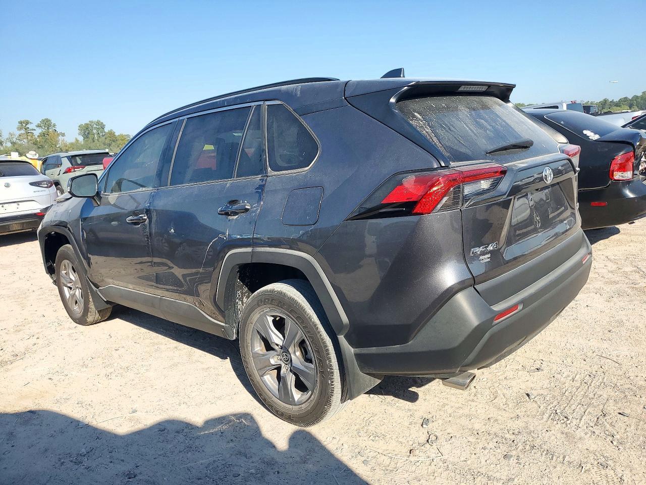 2024 Toyota Rav4 Xle - Фото 2