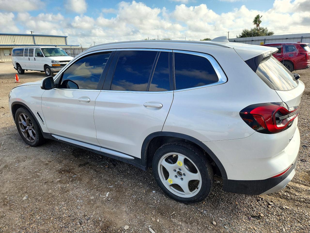 2022 BMW X3 - Фото 2