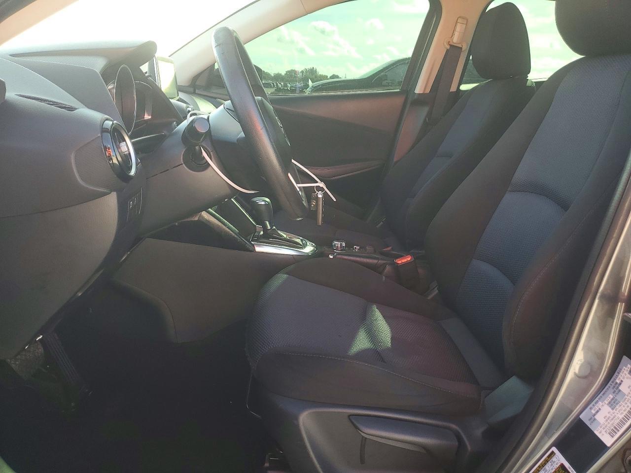 2017 Toyota Yaris Ia Base - Фото 7