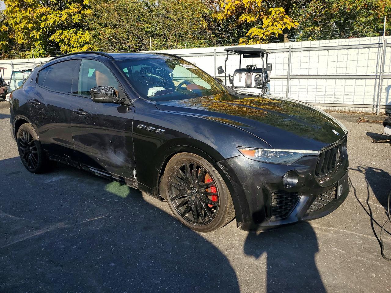 2020 Maserati Levante Sport - Фото 4