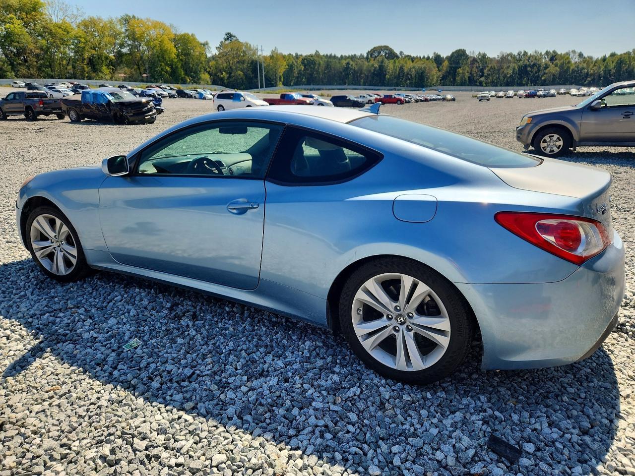2012 Hyundai Genesis Coupe 2.0T - Image 2