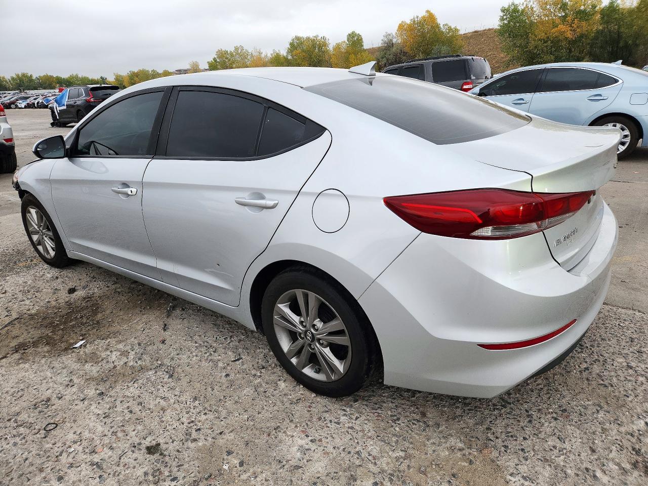 2017 Hyundai Elantra Se - Image 2