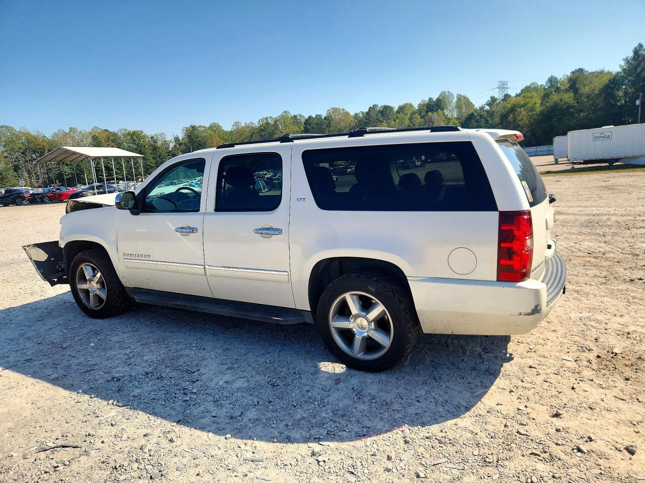 2012 Chevrolet Suburban K1500 Ltz - Image 2