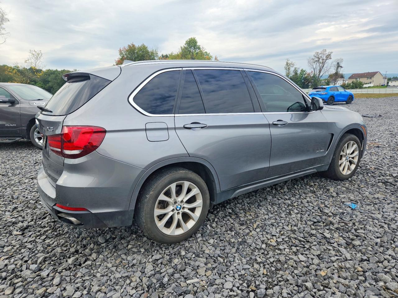 2015 BMW X5 xDrive50I - Image 3