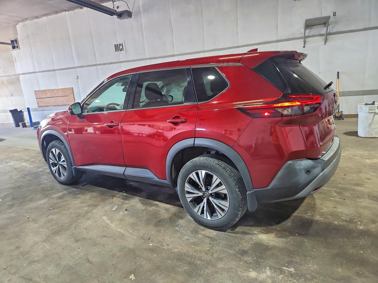 2021 Nissan Rogue Sv - Image 2
