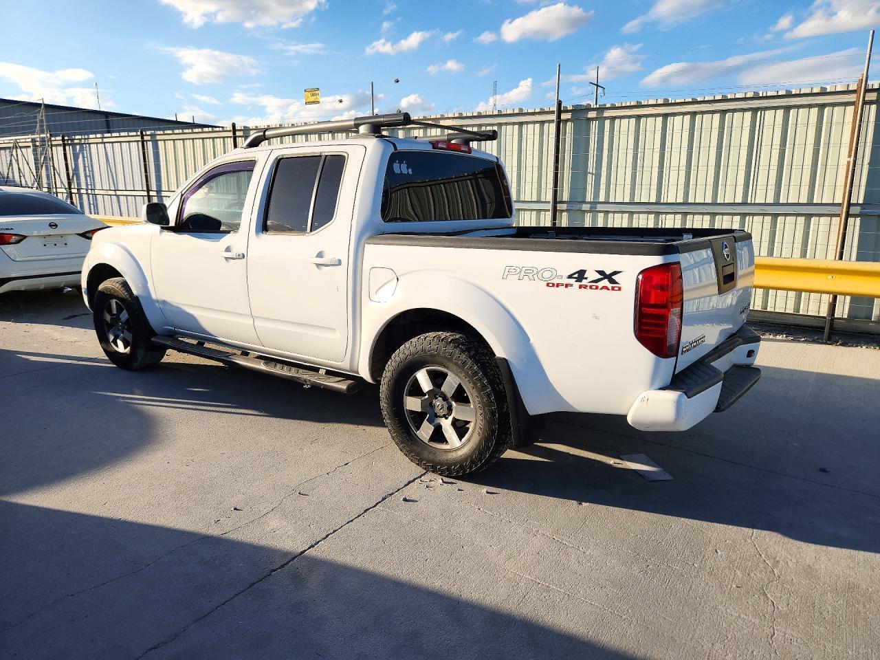 2012 Nissan Frontier S - Image 2