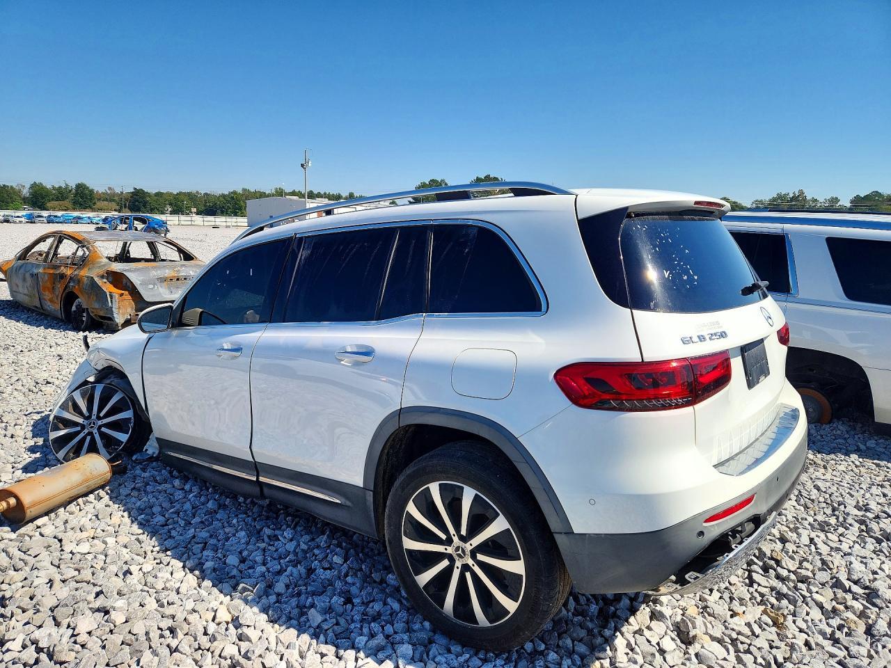 2021 Mercedes-Benz Glb 250 - Фото 2