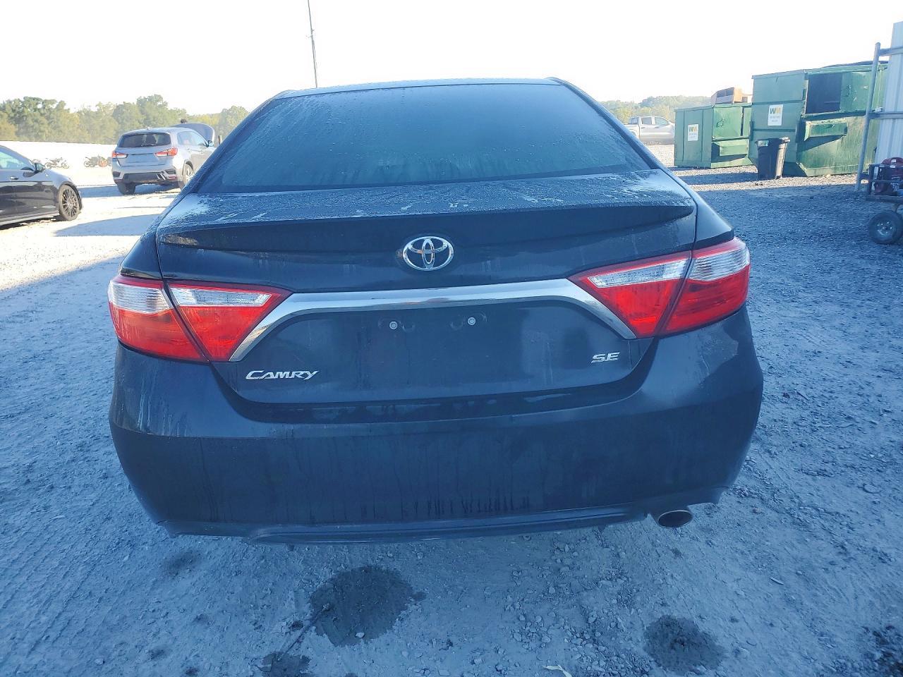 2017 Toyota Camry Se - Фото 6