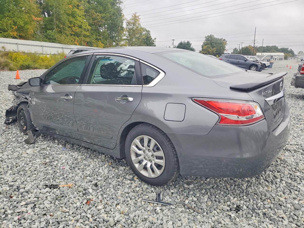 2015 Nissan Altima 2.5 S - Image 2