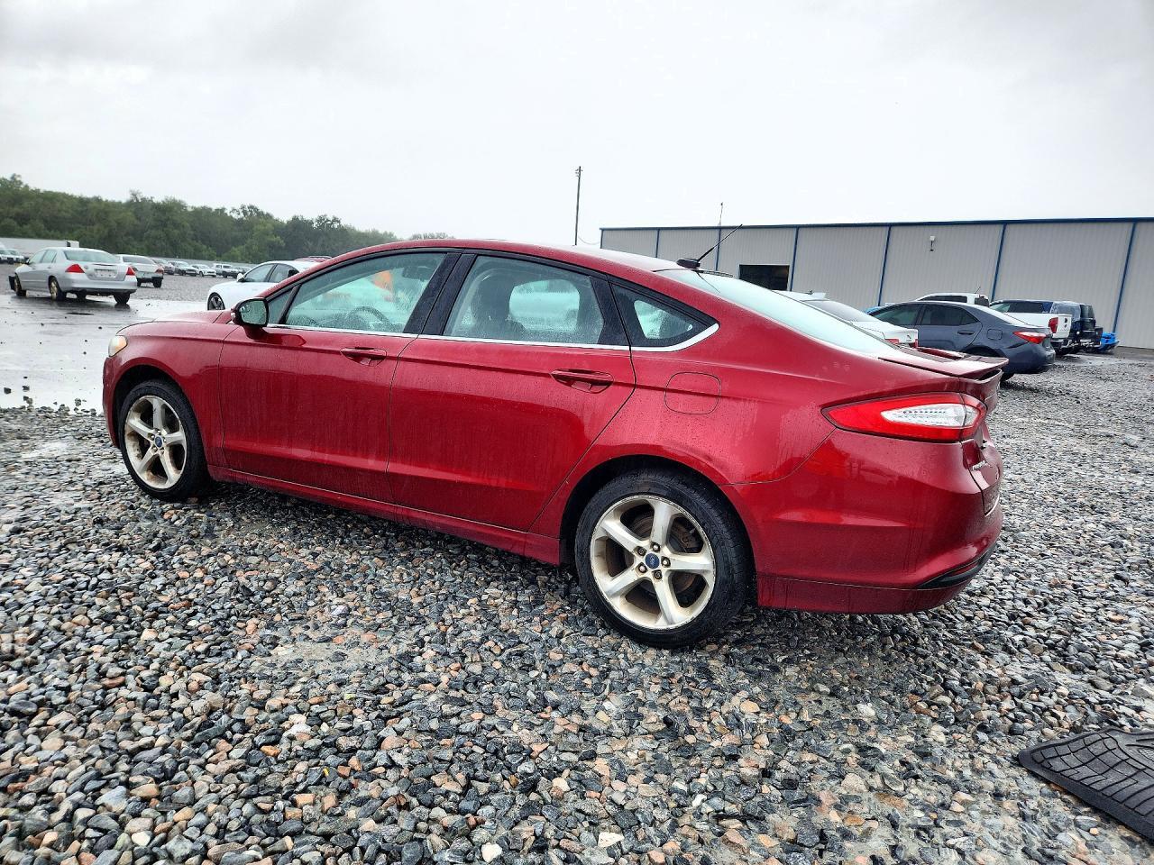 2014 Ford Fusion Se - Фото 2