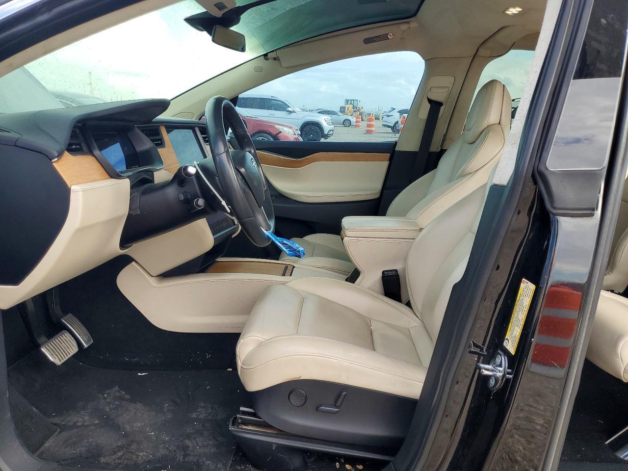 2018 Tesla Model X - Фото 7