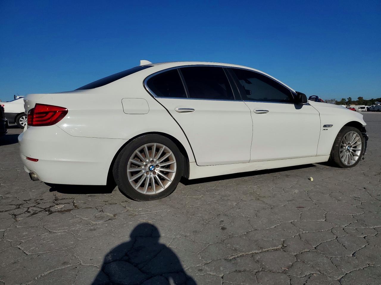 2011 BMW 535 Xi - Фото 3