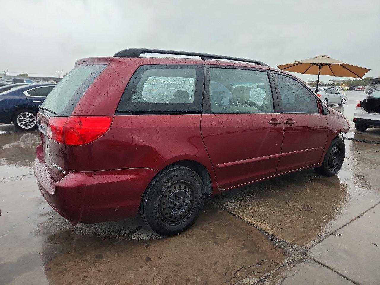2007 Toyota Sienna Ce 8-Passenger - Фото 3