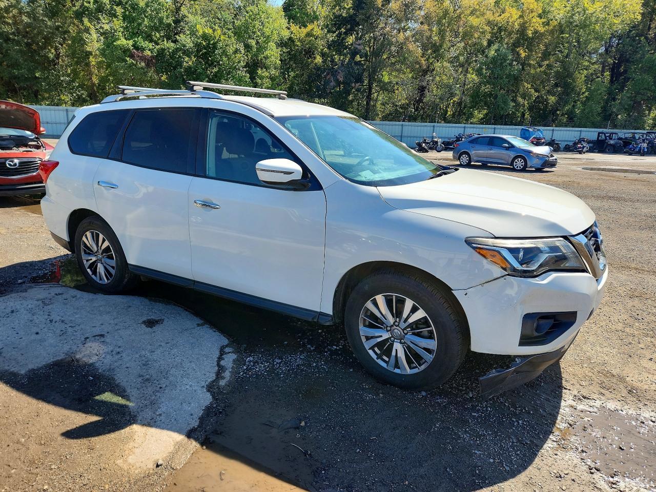 2019 Nissan Pathfinder Sv - Image 4