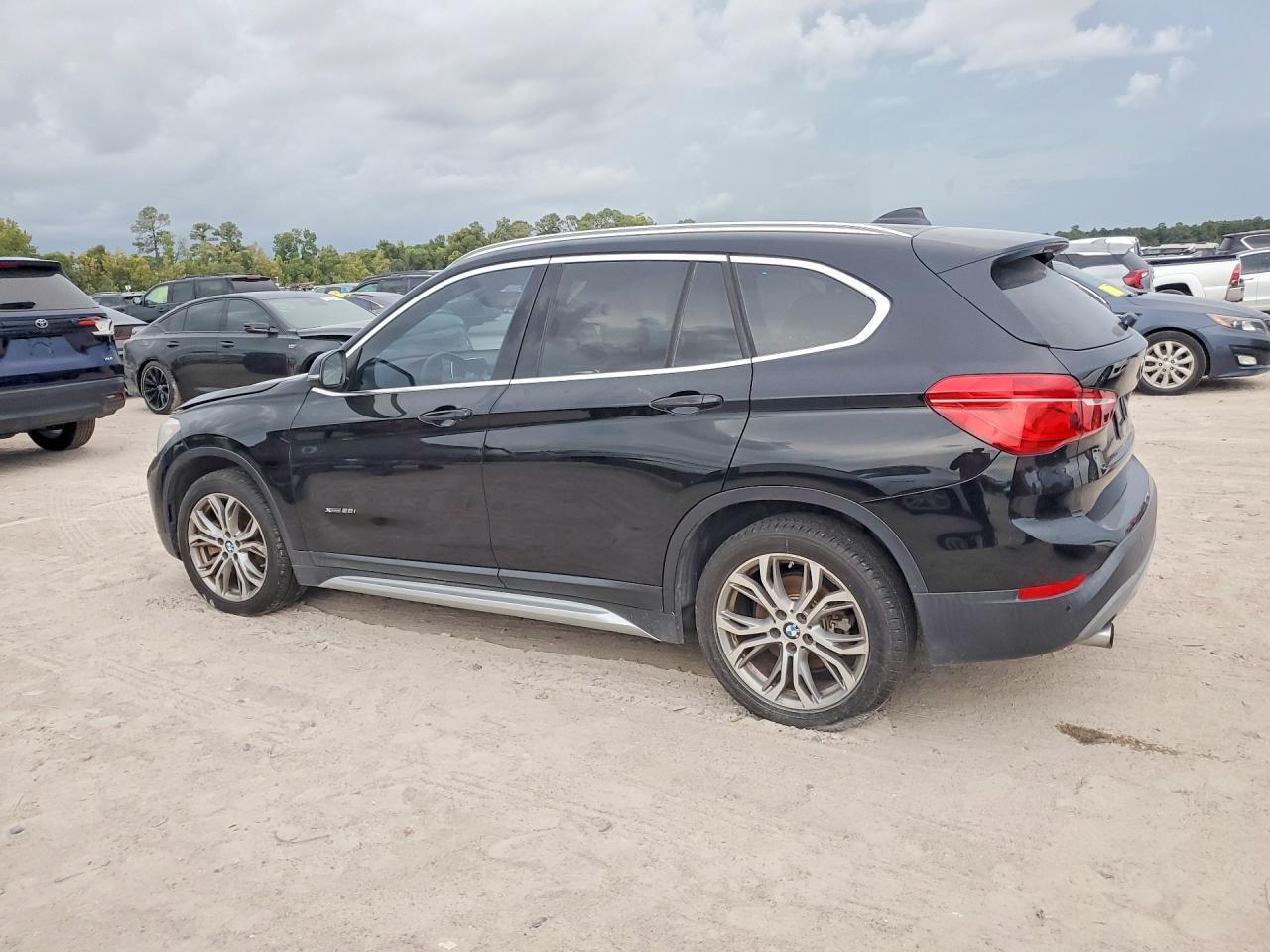 2017 BMW X1 xDrive28I - Image 2