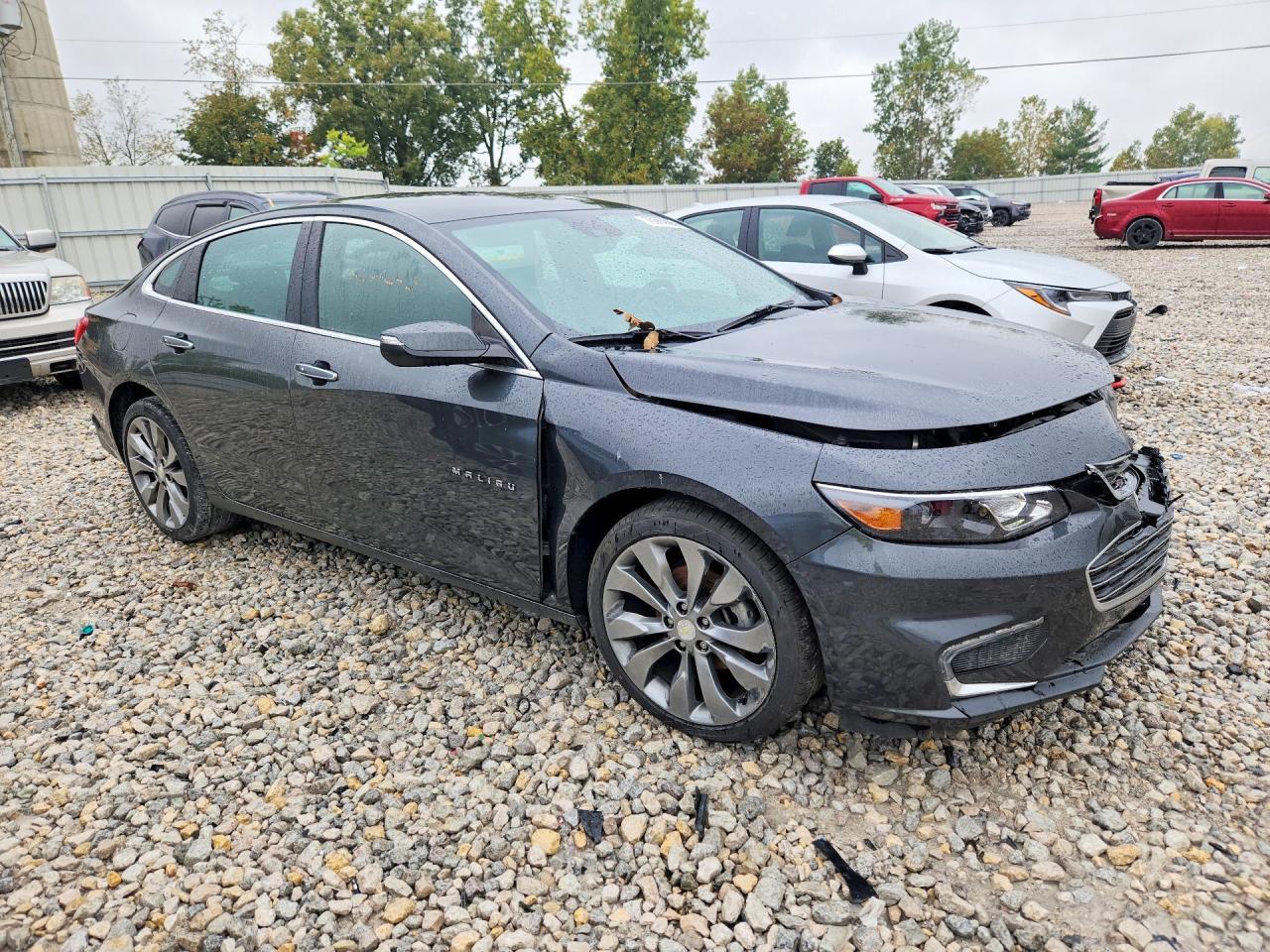 2016 Chevrolet Malibu Premier - Image 4