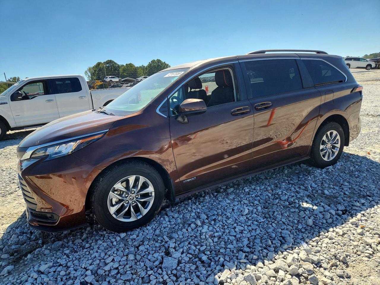 2021 Toyota Sienna Le