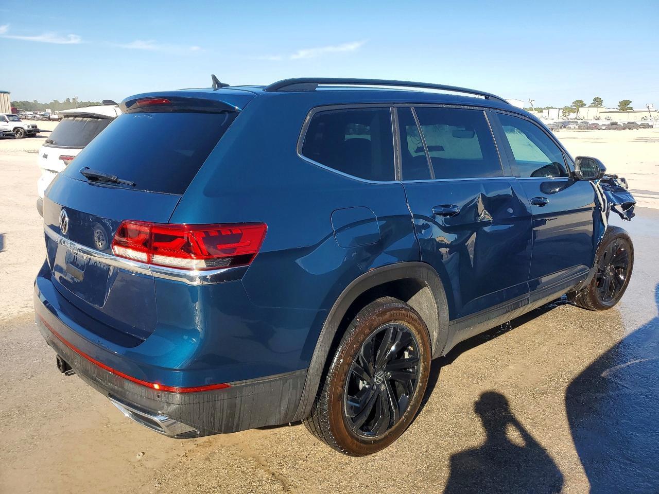 2023 Volkswagen Atlas Se - Фото 3