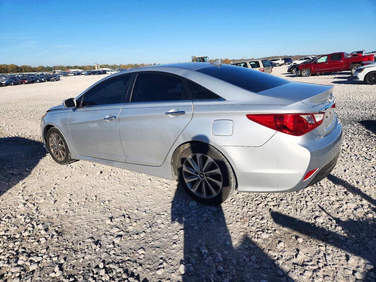 2014 Hyundai Sonata Limited - Image 2