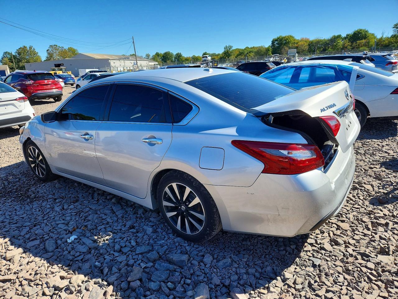2018 Nissan Altima 2.5 Sv - Image 2