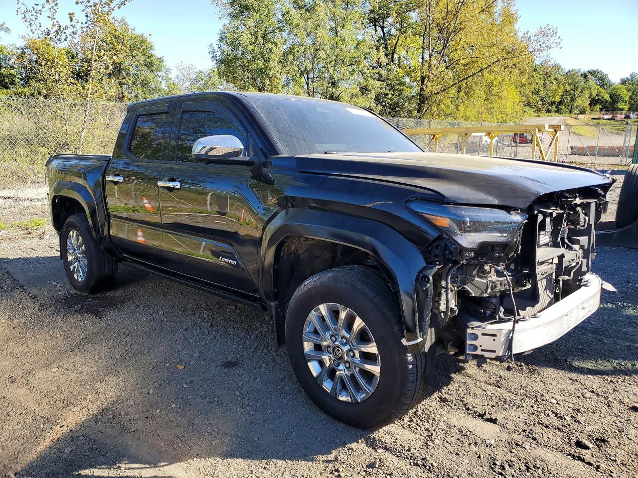 2025 Toyota Tacoma Limited - Фото 4